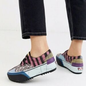 Vans x Disney Nightmare Before Christmas Sally Sneakers – Men’s 7 / Women’s 8.5